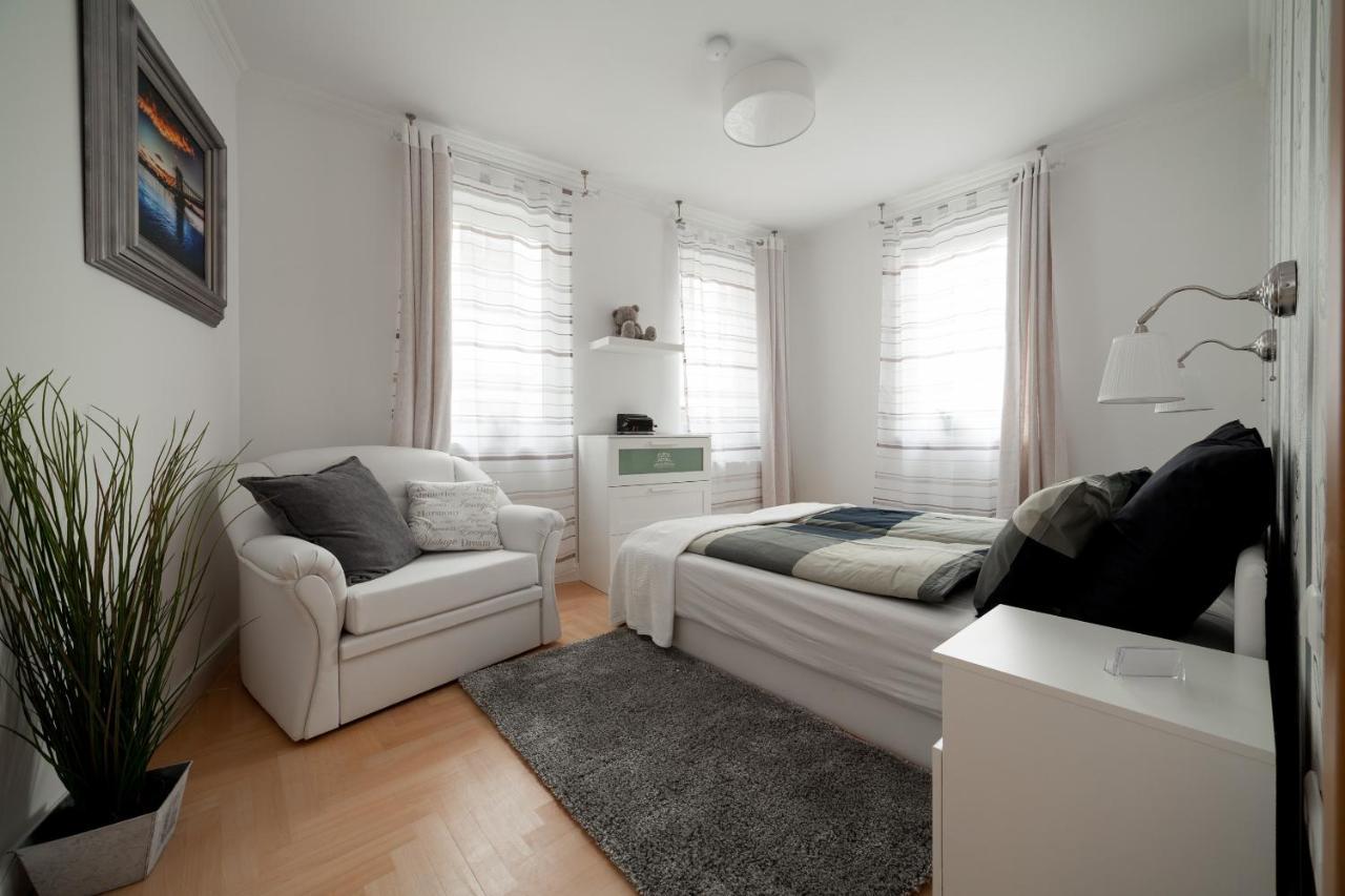 Gde Hollo Apartments บูดาเปสต์ ภายนอก รูปภาพ