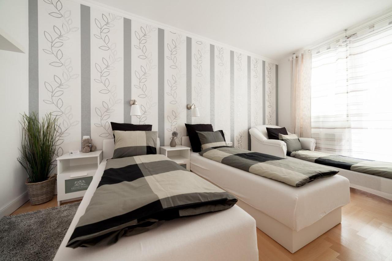 Gde Hollo Apartments บูดาเปสต์ ภายนอก รูปภาพ