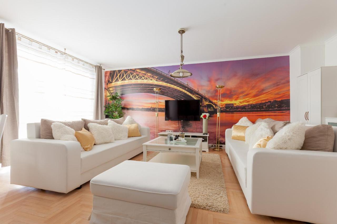 Gde Hollo Apartments บูดาเปสต์ ภายนอก รูปภาพ